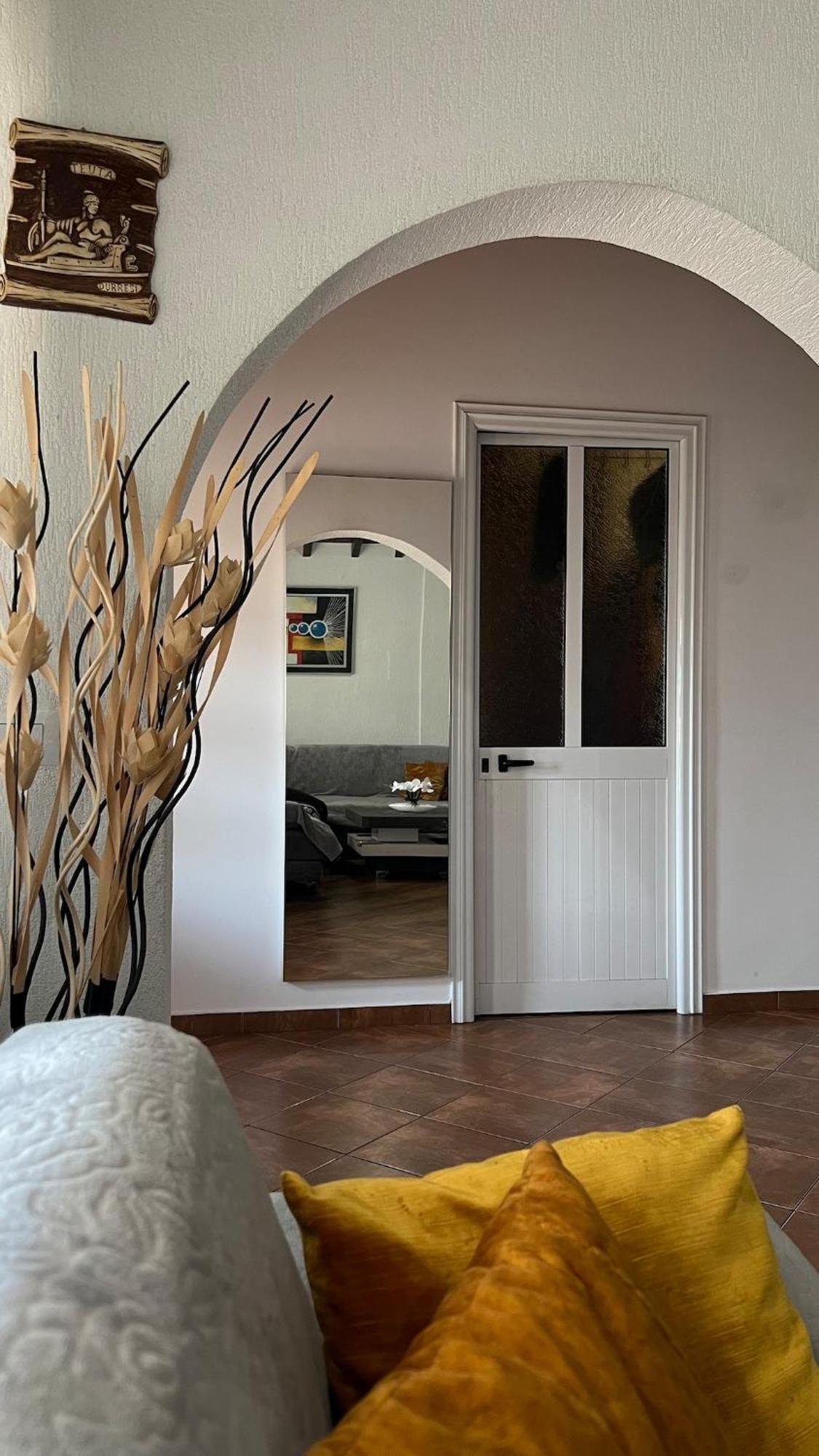 Appartement Large Budget Durrës